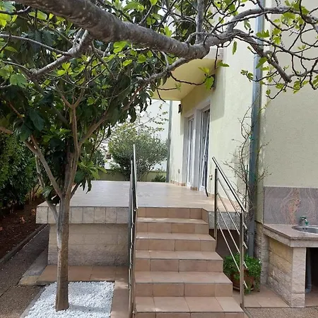 Apartment Neda Vodice