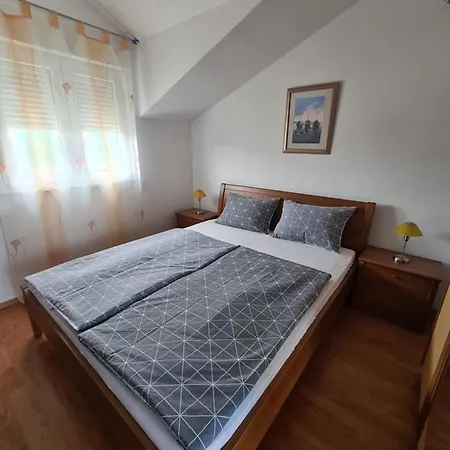 Apartment Neda Vodice